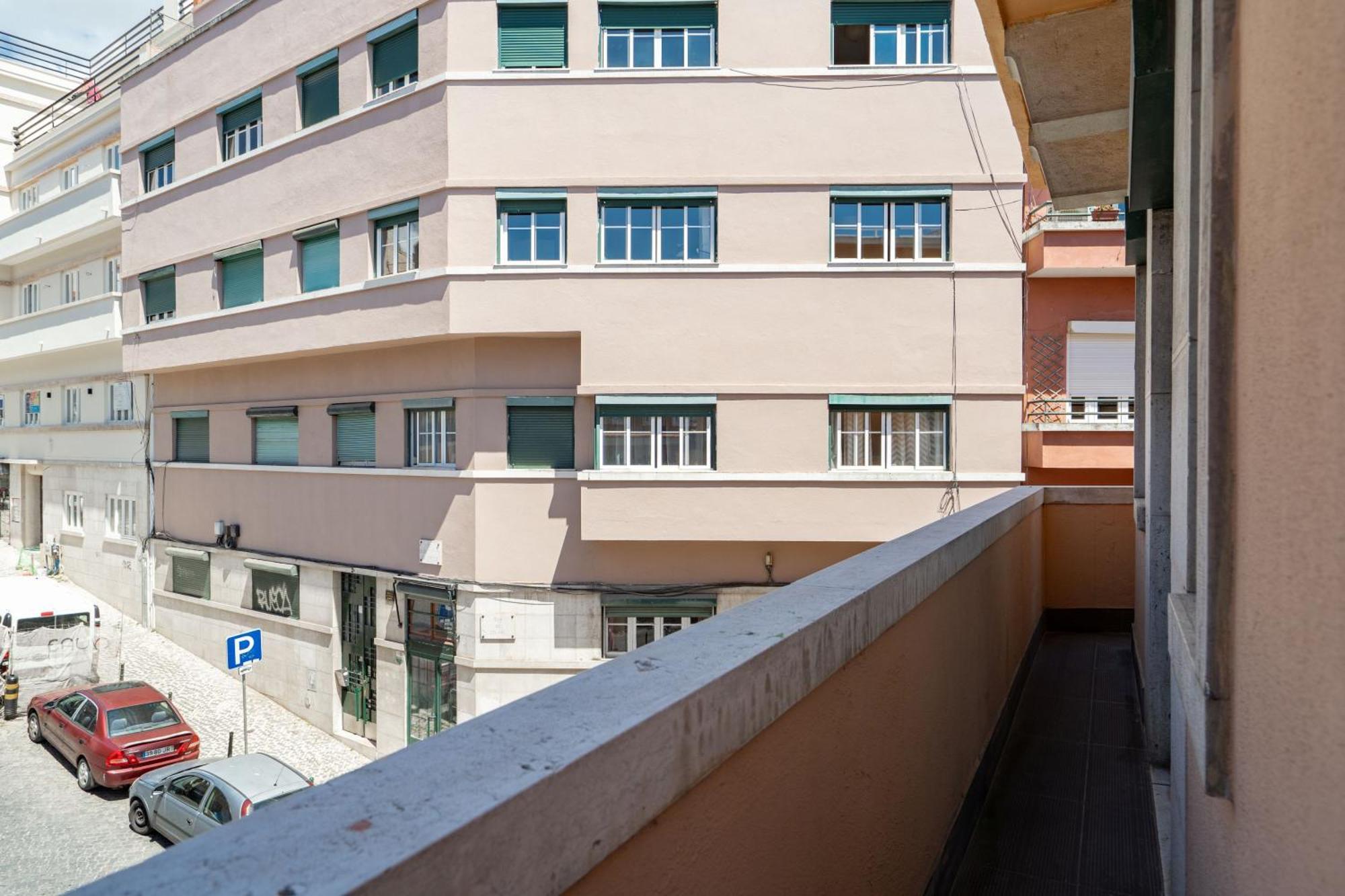 Cozy Avenida 3*